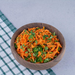 За такой салат из моркови с чесноком будет драка: неземной вкус от 2 секретных добавок