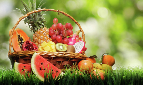 Когда есть фрукты: главная ошибка, которая превращает витамины в токсины